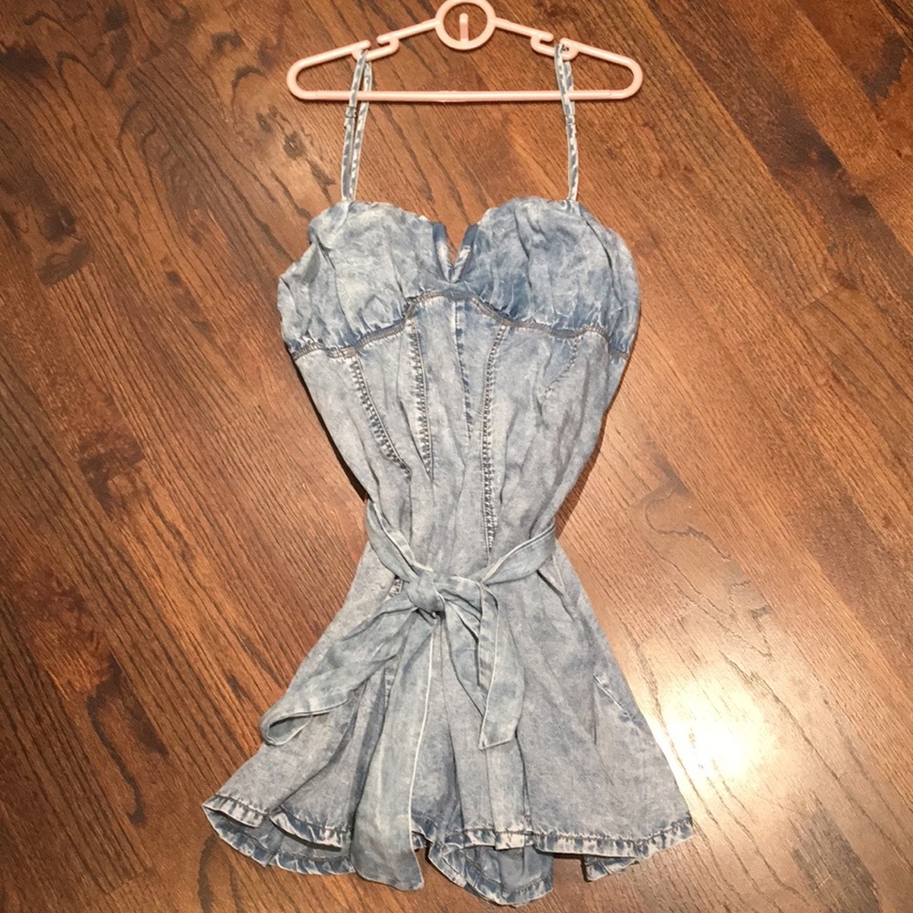 NWT Promesa Counting Clouds Acid-Wash Denim Skirt Romper. Size L